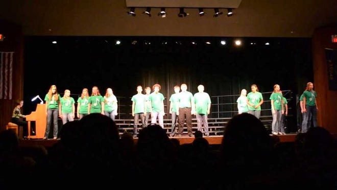 Seaman High School's Show Choir will deliver Singing Valentines throughout the community on Friday, Feb. 13 as part of a fund-raising activity for the group's future trips and competitions.
