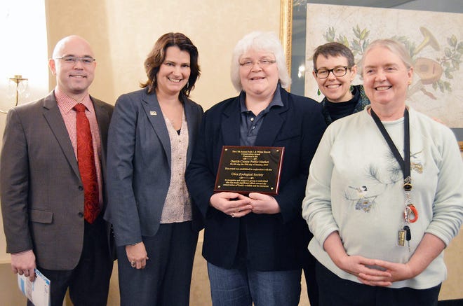 The Oneida County Public Market was recently named the recipient of the Utica Zoological Society’s John J. and Wilma B. Sinnott Conservation Award. From left are Barry Sinnott of Bank of Utica, Andria Heath of the Utica Zoo, Beth Irons, who accepted the award on behalf of the Oneida County Public Market, Deirdre Sinnott and Joan M. Sinnott, Utica Zoo board member and donor. SUBMITTED PHOTO