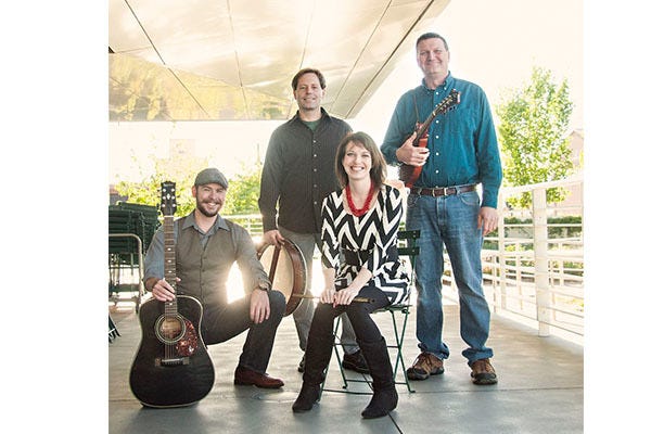 Kilkenny Road members include Emily Elkins, Glen Schmidt, Bud Gustin and Cole Runnels. The band features a paired lead of flute/whistle, mandolin and octave mandolin, with the guitar and bodhran filling in the rhythm.