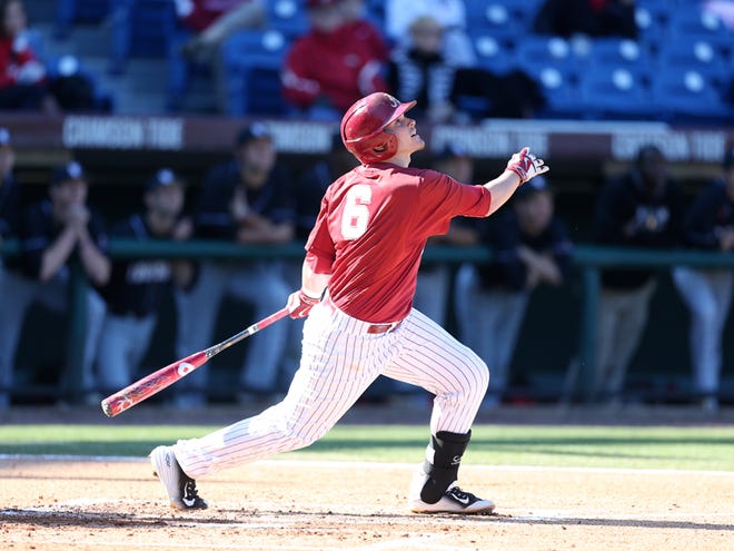 Alabama infielder Kyle Overstreet went 1-for-3 with a RBI against Auburn on Tuesday.