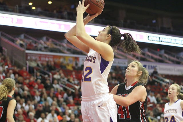 Waukee notches first-round win over Cedar Falls at State