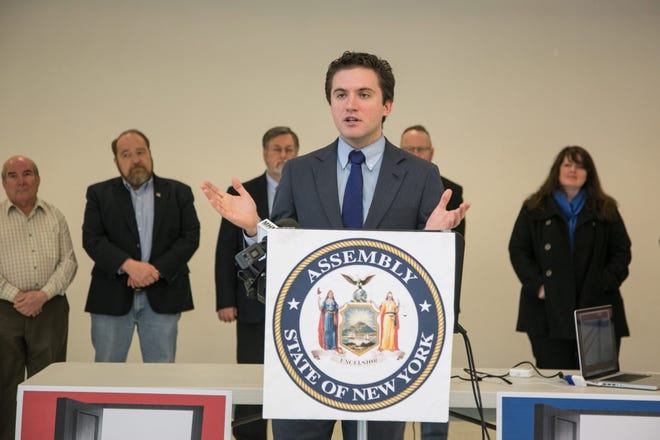 Assemblyman James Skoufis announces his plan for a bill on Monday that would create a commission to investigate complaints about open government meetings and public records.