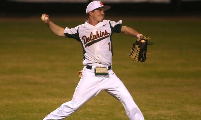 Jimmy Nolan throws the ball in from the outfield during Mosley's 4-3 win over Bay on Tuesday.