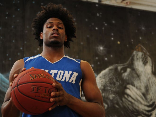 Deltona's Evan Hinson is committed to Miami, but that hasn't stopped big-time colleges from calling.