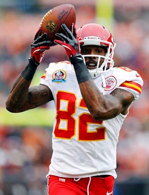 Kansas City Chiefs wide receiver Dwayne Bowe makes a catch for a first down in the first quarter of an NFL football game against the Cleveland Browns in 2012. Bowe signed with the Browns on Friday as a free agent.