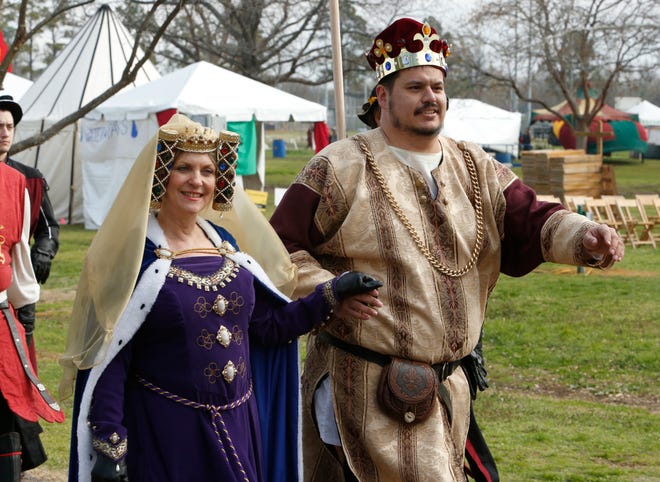 Queen Philippa (Debora Adams) and King Edward III (Mark Jackson) reign during the 39th annual Medieval Fair at Reaves Park in Norman. PHOTO BY STEVE SISNEY, THE OKLAHOMAN
 STEVE SISNEY -