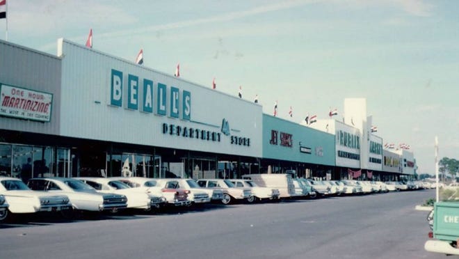 A Bealls store is shown in this early 1960s photo.