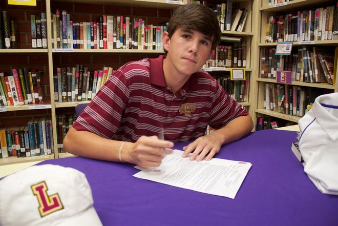 Ascension Catholic senior golfer Tucker Landry signed a national letter of intent on April 15 to play golf at Loyola University in New Orleans.