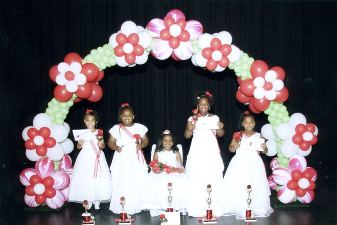 Pictured are, from left: fourth place Johanna Briscoe, third place Ny’Aja Savage Briscoe, Miss Delta Doll Ashlyn Parker Brown, first runner-up Kalese Davis, and second place winner Jahari Savage Briscoe.