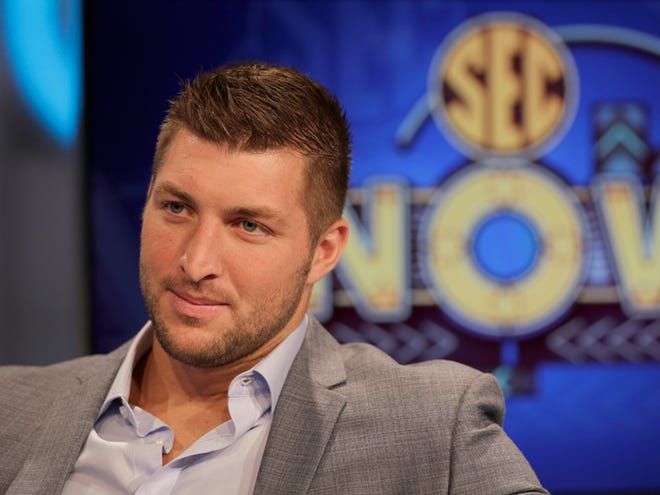 Tim Tebow last played in the NFL in 2013 with New England. The 2008 Heisman Trophy winner, who is an analyst with the SEC Network and ESPN, is expected to sign a contract today with the Philadelphia Eagles.
