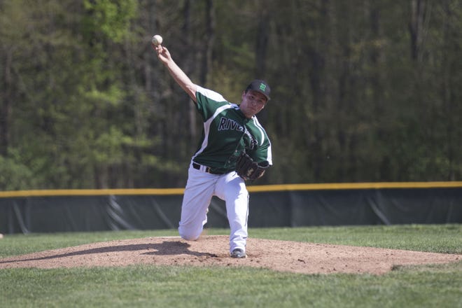 Riverside's Kolby Wolf (11) pitches during a non-conference game against Hopewell on May 7.