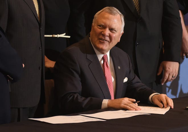 File photo - Georgia Governor Nathan Deal visits the Walker County Civic Center on Wednesday, May 1, 2015. (John Rawlston/Chattanooga Times Free Press via AP)