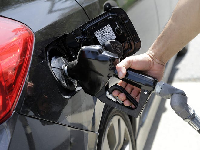 The national average for a gallon of regular gas rose 4 cents to $2.74 in the past week, according to AAA. It rose 4 cents in Florida to $2.66 and 2 cents in Georgia to $2.62.