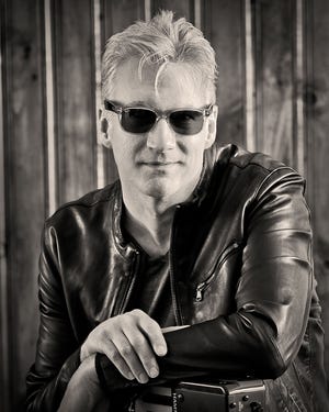 Eliot Lewis will perform Thursday at the Hard Rock Cafe in Station Square.