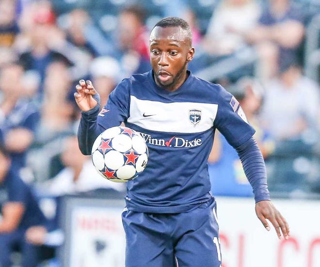 Gary McCullough/For The Times-Union --5/2/15 -- Jacksonville Armada forward Jemal Johnson (11) looks to control the ball against San Antonio during NASL pro-soccer action at the Baseball Grounds in Jacksonville, Fla., Saturday, May 2, 2015. Armada won 2 -1. (The Florida Times-Union, Gary McCullough)