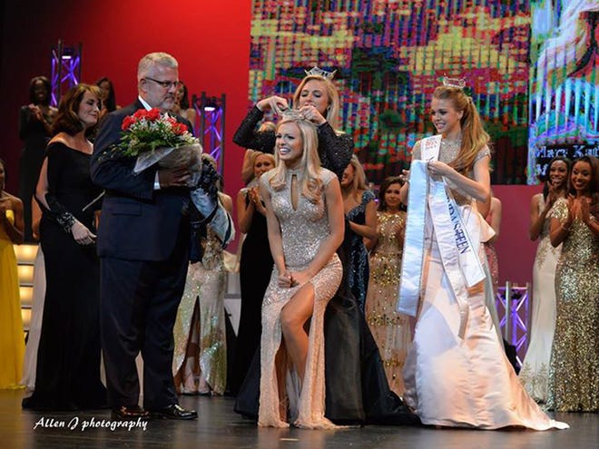 Mary Katherine Fechtel is crowned Miss Florida on Saturday at the Miss Florida Scholarship Pageant in St. Petersburg.