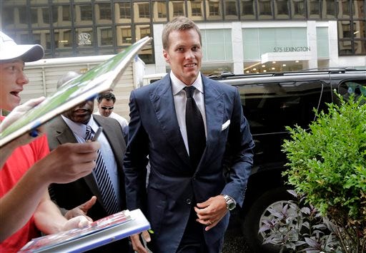 New England Patriots quarterback Tom Brady arrives for his appeal hearing at NFL headquarters in New York, Tuesday, June 23, 2015. Brady and representatives from the players' union are meeting with Commissioner Roger Goodell as the New England quarterback appeals his four-game suspension. (AP Photo/Mark Lennihan)