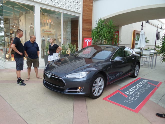 Tesla has opened a temporary "pop-up" store at the St. Johns Town Center and is planning to open a permanent sales and center in Jacksonville. An 85kwh version of the Model S is on display.