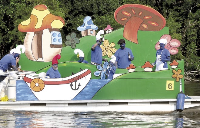 First place in the 2015 Palmer Lake Flotilla went to “The Smurfs,” created by Ryan Doherty and Grant Sahr. The design included a full cast and the theme song.