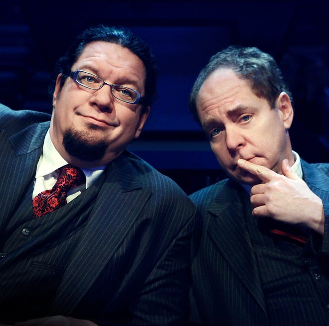 "Penn & Teller: Fool Us" airs on the CW, hosted by the pair of magicians, at 8 p.m. CW PHOTO