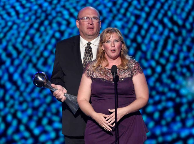 Lisa Hill, right, and Brent Hill accept the best moment award on behalf of their daughter Lauren Hill at the ESPY Awards at the Microsoft Theater on Wednesday, July 15, 2015, in Los Angeles. (Photo by Chris Pizzello/Invision/AP)