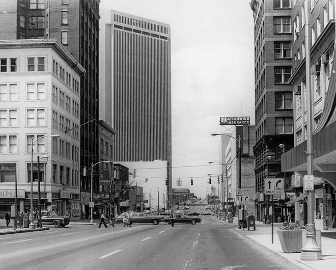 This Dispatch file photo taken June 21, 1977, shows High Street looking north. The cars traveling west to east are driving through the Long Street intersection.
