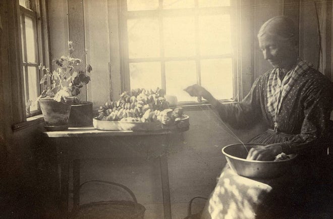 "Stringing Apples," by Emma Lewis Coleman (1853–1942).