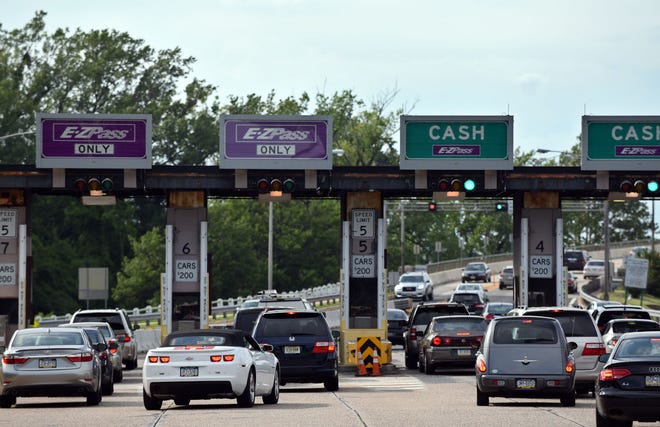 Cars enter toll booths of Tacony-Palmyra Bridge on Monday, August 3, 2015. The Burlington County Bridge Commission proposes raising tolls for the first time in 15 years.