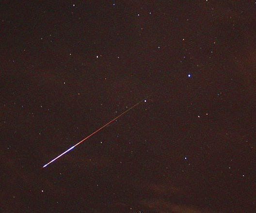 Jared Tennant photographed this Perseid meteor over Austin,Texas in 2009. Wikimedia Commons