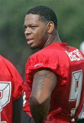 Tampa Bay Buccaneers defensive end Da'Quan Bowers (91) prepares to run drills during practice on the second day of training camp at One Buc Place in Tampa.