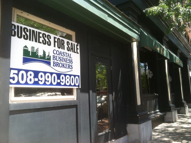 The former site of Bar 908 on Purchase Street is for sale. Mike Lawrence/The Standard-Times