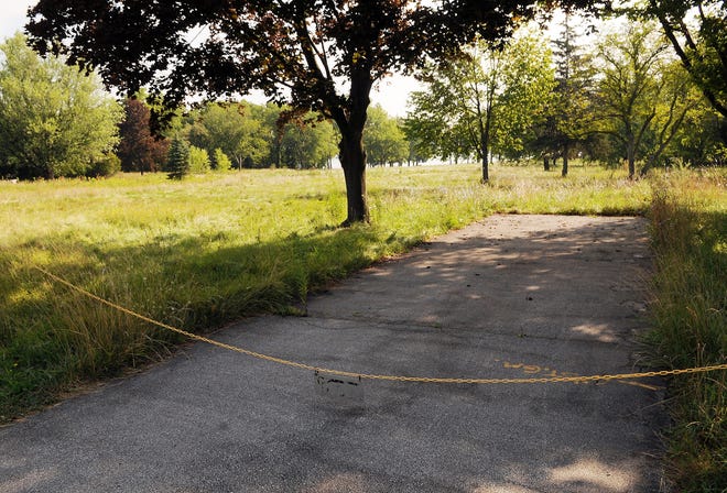 Jack Haley/Messenger Post Media

This shows the Cook property at the south end of West Lake Boulevard that long served as a thoroughfare connecting West Lake Boulevard and Lakeview Lane to the south, according to defendants in a lawsuit brought by the Cooks.