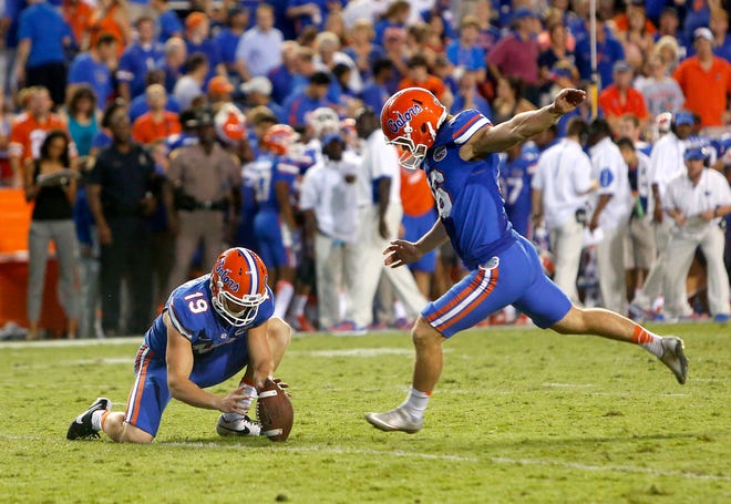 Florida’s Austin Hardin kicks a field goal against the New Mexico State Aggies during the second half last Saturday.