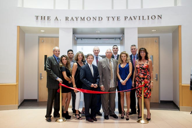 Tufts Medical Center announced that the new dining pavilion on the first floor Atrium has been dedicated and named the A. Raymond Tye Pavilion to honor the altruism and kindness of former Tufts MC Trustee and Governor A. Raymond (Ray) Tye. Courtesy photo