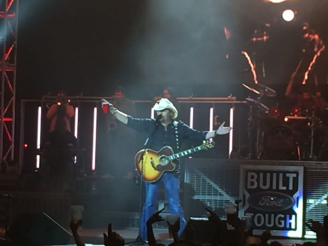 Toby Keith sings "Red Solo Cup" Saturday at First Niagara Pavilion.