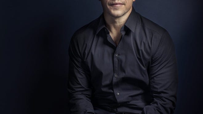 In this Sept. 11, 2015 photo, Matt Damon poses for a portrait in promotion of his upcoming role in “The Martian” at the 2015 Toronto International Film Festival in Toronto. (Photo by Victoria Will/Invision/AP)