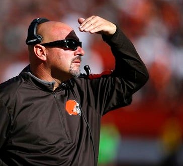 Cleveland Browns head coach Mike Pettine is desperately looking for a way to stop the team's losing streak.