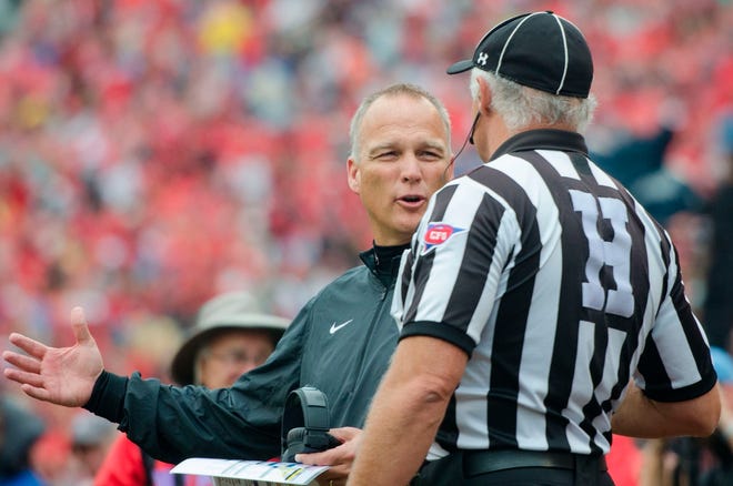 Georgia head coach Mark Richt discusses a call with a referee during an NCAA football game between the Georgia Bulldogs and the Southern Jaguars at Sanford Stadium in Athens, Ga., on Saturday, September 26, 2015.