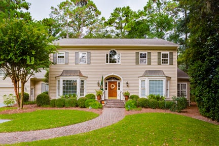 This home at 7 Chatuachee Crossing, Savannah, is listed for $549,000.