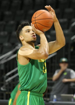 Oregon’s Dillon Brooks will be one of several players who will be asked to pick up the slack after the departure of scoring leader Joseph Young. Brooks averaged 11.5 points per game last year. (Chris Pietsch/The Register-Guard)