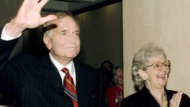 Rhea Chiles with her husband, Florida Gov. Lawton Chiles, on Dec. 3, 1998. (AP Photo/Mark Foley, File)