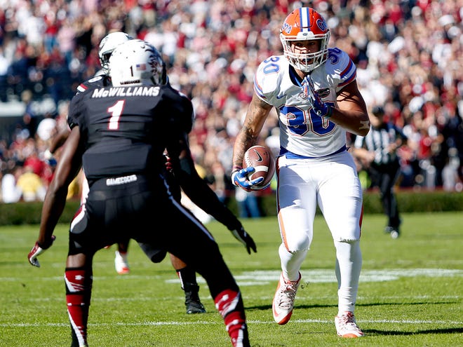 Florida tight end DeAndre Goolsby runs up field against South Carolina during the first half Saturday at Williams-Brice Stadium in Columbia, S.C. Florida defeated South Carolina 24-14.