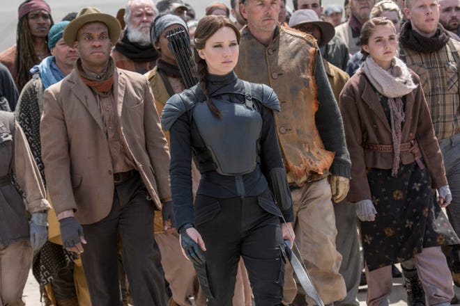 Katniss (Jennifer Lawrence) leads some ragtag rebels against the Capitol in “The Hungergames: Mockingjay Pt. 2.” Photo credit: Lionsgate