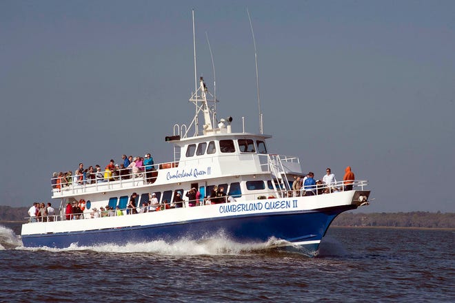 The Cumberland Queen II will keep ferrying passengers to Cumberland Island National Seashore after its owner, Lang Seafood Inc., was awarded a new 10-year contract for the service.