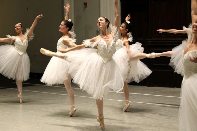 Jose Mateo Ballet dancers performed a sneak preview of the troupe's new "Nutcracker" ballet, which runs through Dec. 20.