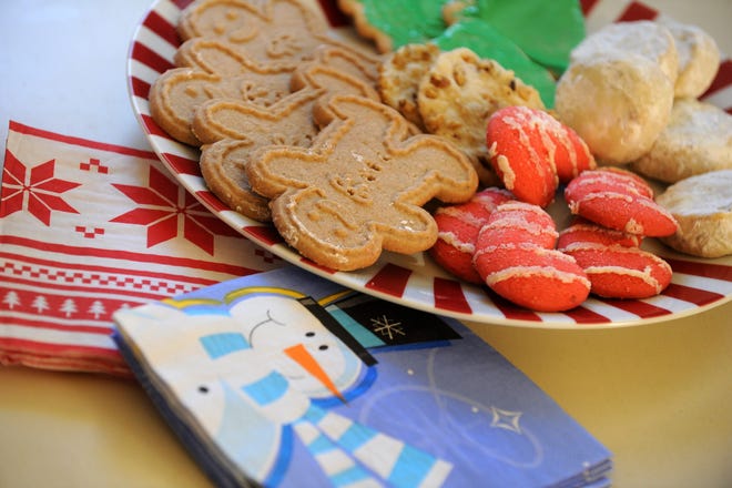 A cookie swap is a great way to try new recipes while you celebrate the season with friends. RECORD FILE 2012