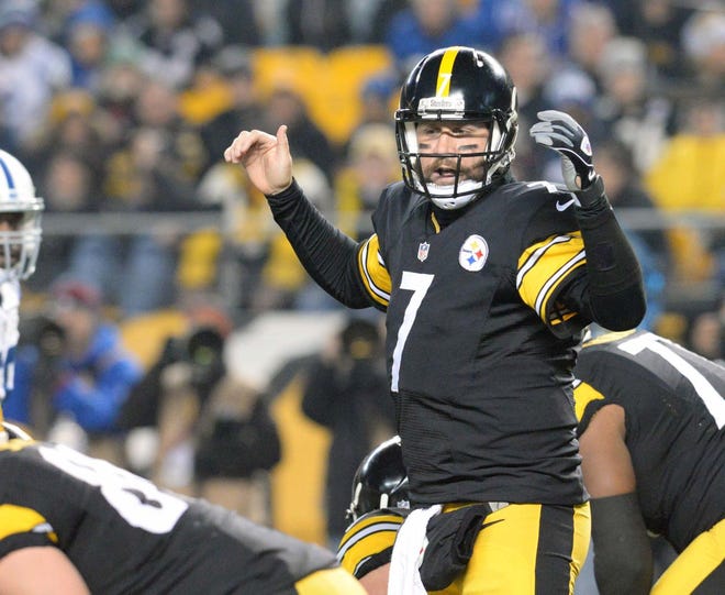 Steelers QB Ben Roethlisberger gestures during the game against the Colts on Sunday.