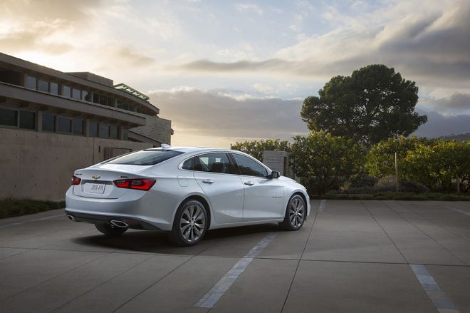 The 2016 Chevrolet Malibu is nearly 300 pounds lighter and has wheelbase that’s been stretched nearly 4 inches, making it more fuel efficient, more functional and more agile.
