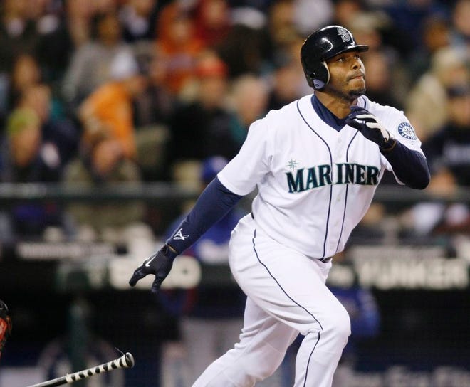 Ken Griffey Jr., who had his best years with the Seattle Mariners, was elected to the Baseball Hall of Fame on Wednesday along with Mike Piazza, whose greatest success came with the Dodgers and Mets.