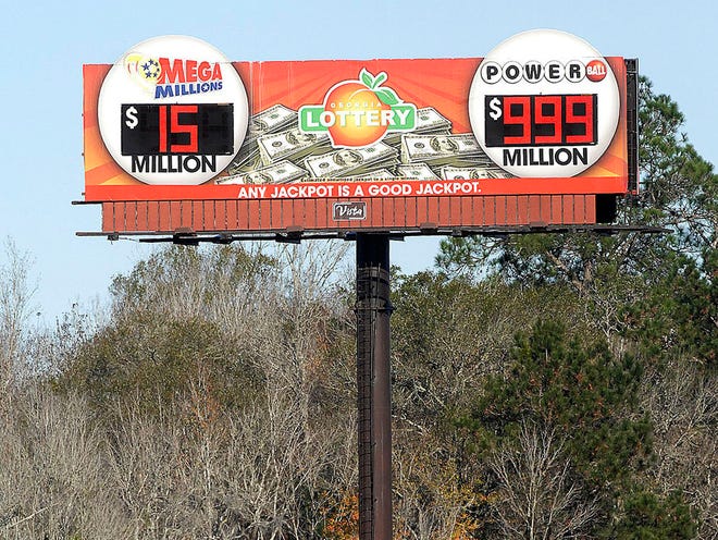 Terry.Dickson@jacksonville.com - 1/11/16 - The Power Ball sign in on I-95 in Kingsland - as well as other througout Georgia - has reached its $999 million limit and is off by about $300.1 million or so. With no winners yet, the jackpot is expected to be at least $1.3 billion for Wednesday's drawing. (Florida Times-Union, Terry Dickson)